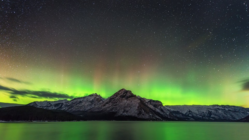 Illustration for article titled We're Marvelling At These Incredible Pictures Of The Night Skies